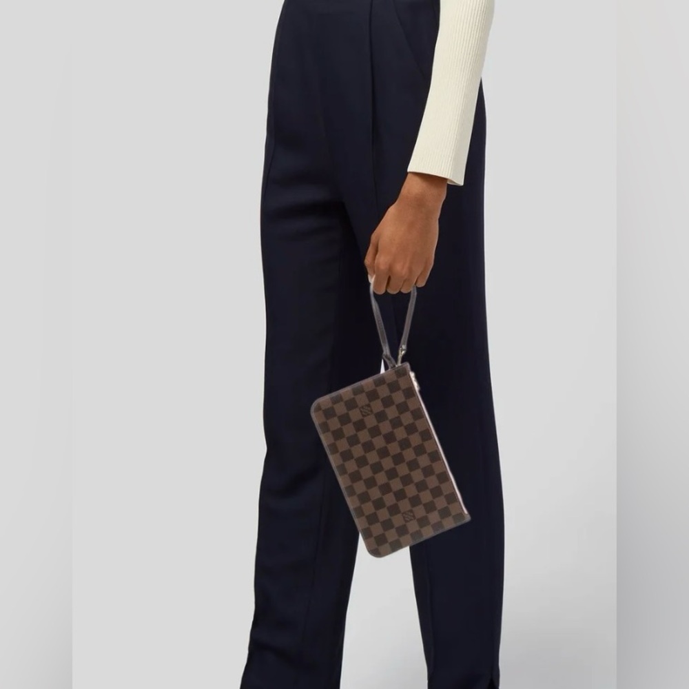 Louis Vuitton Damier Ebene Neverfull Pochette